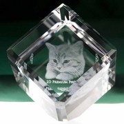 綺麗に飾るには？｜３Ｄ＆２Ｄクリスタル・サンドブラストの綺麗な飾り方について。 基本的に箱から出し...｜３Ｄ＆２Ｄクリスタルの飾り方。｜３Ｄクリスタル｜記念品.comのFAQ