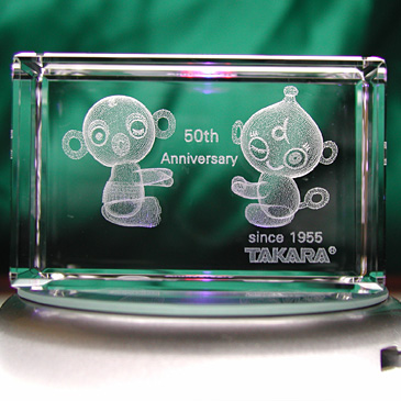 フルオーダー別注　５０周年記念の３Ｄクリスタルです。