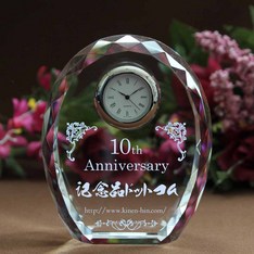 創立や卒業の記念に。｜信頼の日本製Quartz使用の名入れクリスタル時計を企業、団体、学校用途向けにボリュームディスカウントをさせて頂いております。｜DT-4レーザー｜大量割引｜記念品.com