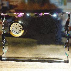 サンドブラスト（表面彫刻で文字入れをします）｜時計dt-16