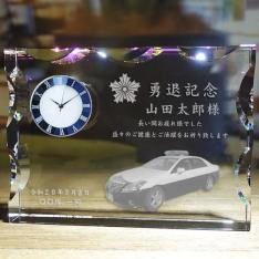 警察マーク（旭日章）を入れた退官記念品｜パトカー・白バイ・警察マーク（旭日章）を入れた退職・退官・在職記念品専用デザインにて作成致します。｜警察-DT-16｜警察退官記念品｜記念品.com