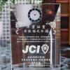 日本青年会議所（JCI）卒業記念品専用デザイン：内部レーザークリスタル時計｜DT-22L-レーザー　日本青年会議所（JCI）専用デザイン：クリスタル時計　表示価格は、本体代金・デザイン代金・専用箱・消費税込の価格です。｜DT-22LS｜卒業記念品｜記念品.com