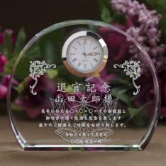 陸上自衛隊退官記念品｜1万円以内の退官記念品：陸上自衛隊にお勤めの皆様のために予めロゴやデザインを作って用意致しました。
陸上自衛隊のロゴは用意してございますのでお送り頂かなくても大丈夫です。信頼の日本製クォーツ・ムーブメントを使用｜陸自デザインDT-3｜陸上自衛隊退官記念品｜記念品.com